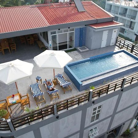 Grand Beach Dhigurah Dhigurah  Exterior foto