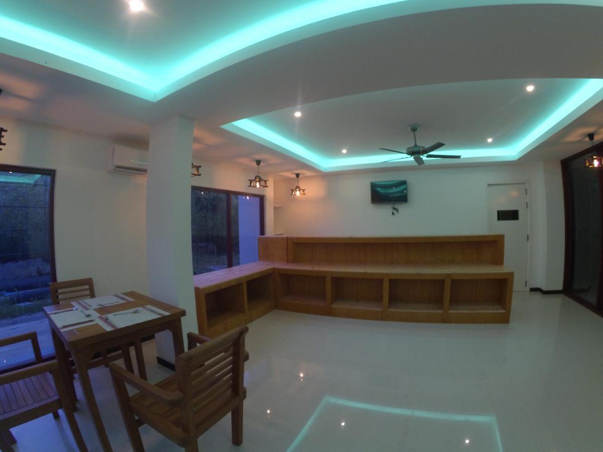 Grand Beach Dhigurah Dhigurah  Exterior foto