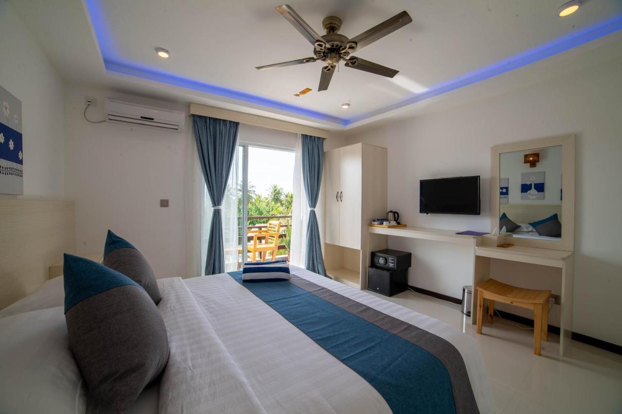 Grand Beach Dhigurah Dhigurah  Exterior foto