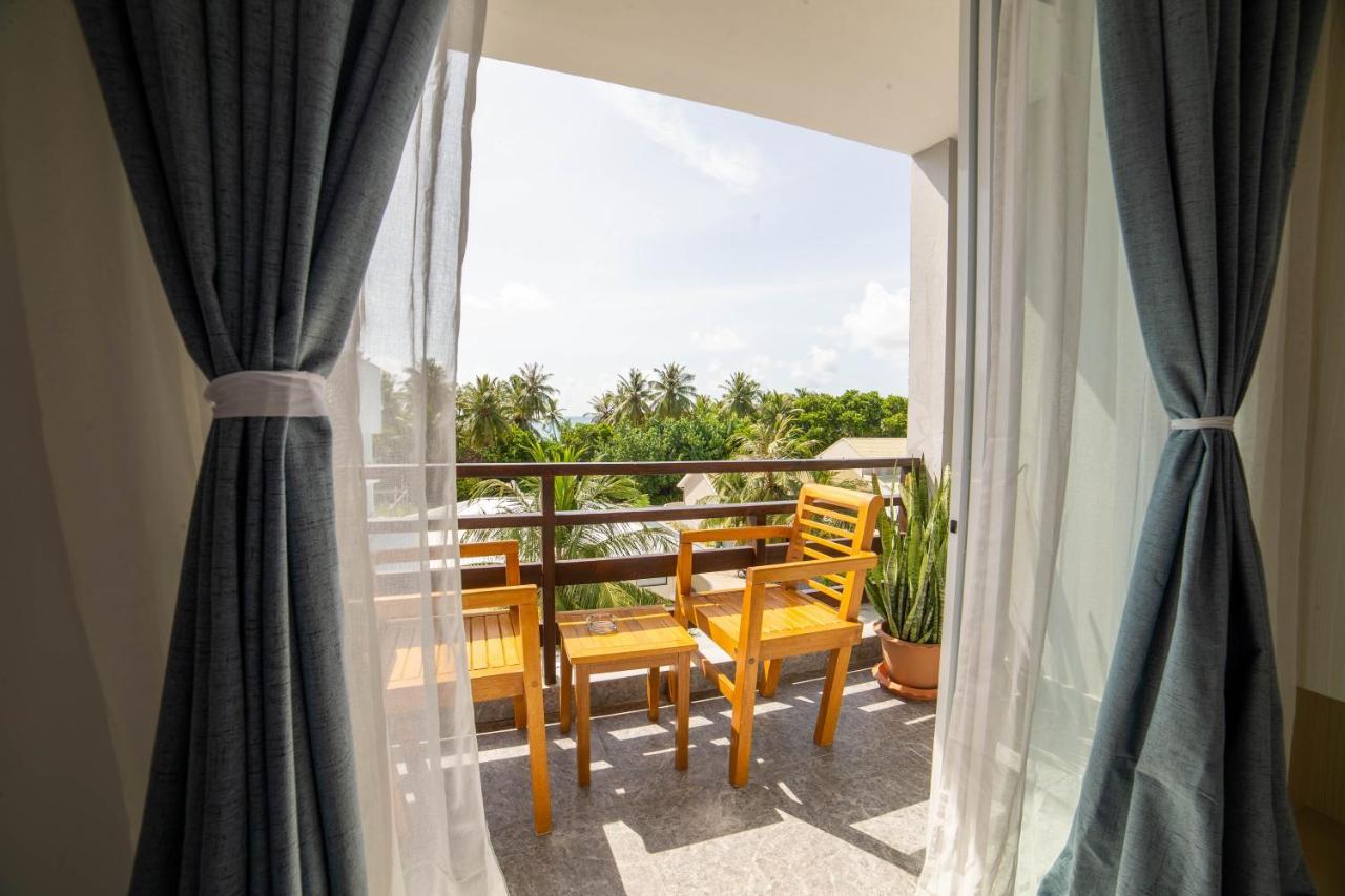 Grand Beach Dhigurah Dhigurah  Exterior foto