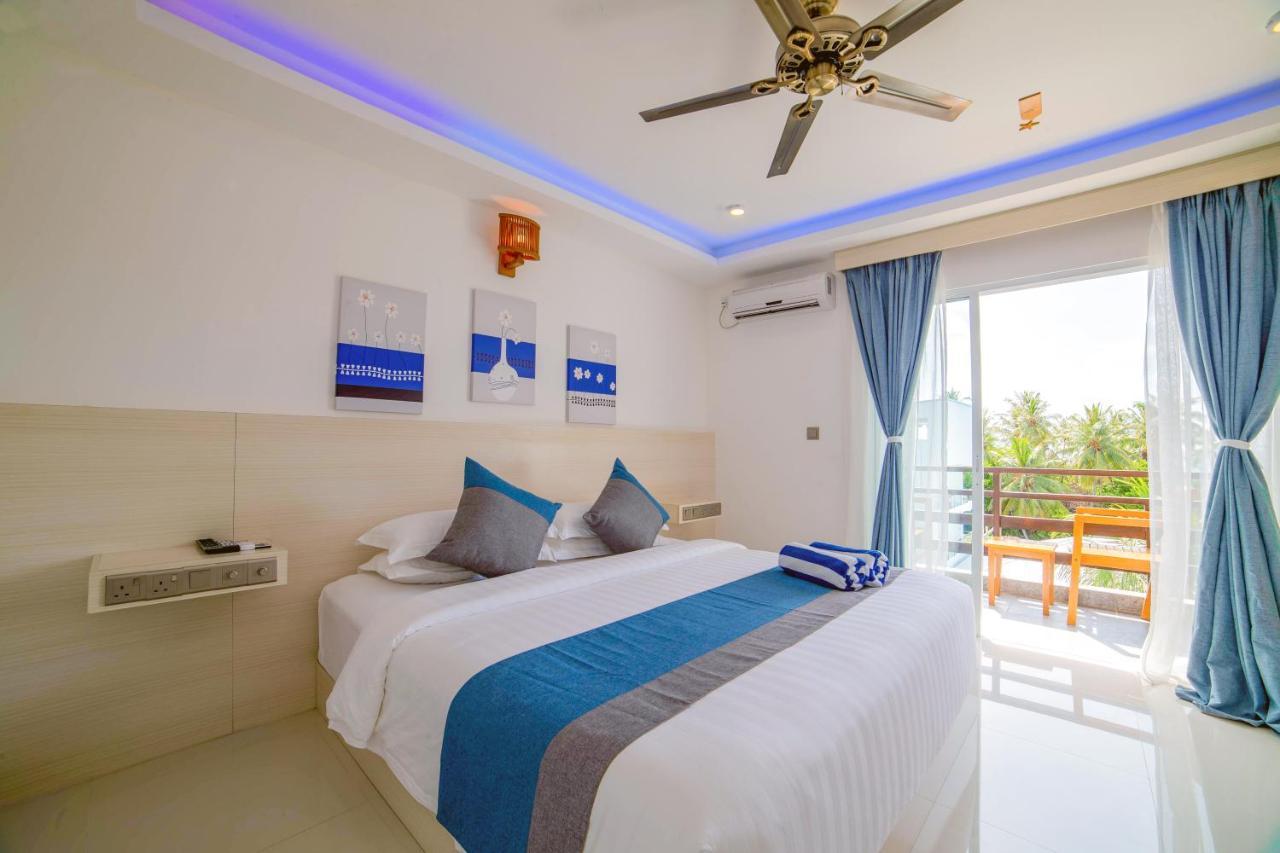 Grand Beach Dhigurah Dhigurah  Exterior foto