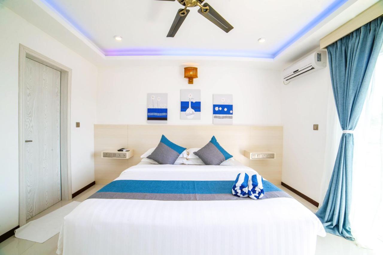 Grand Beach Dhigurah Dhigurah  Exterior foto