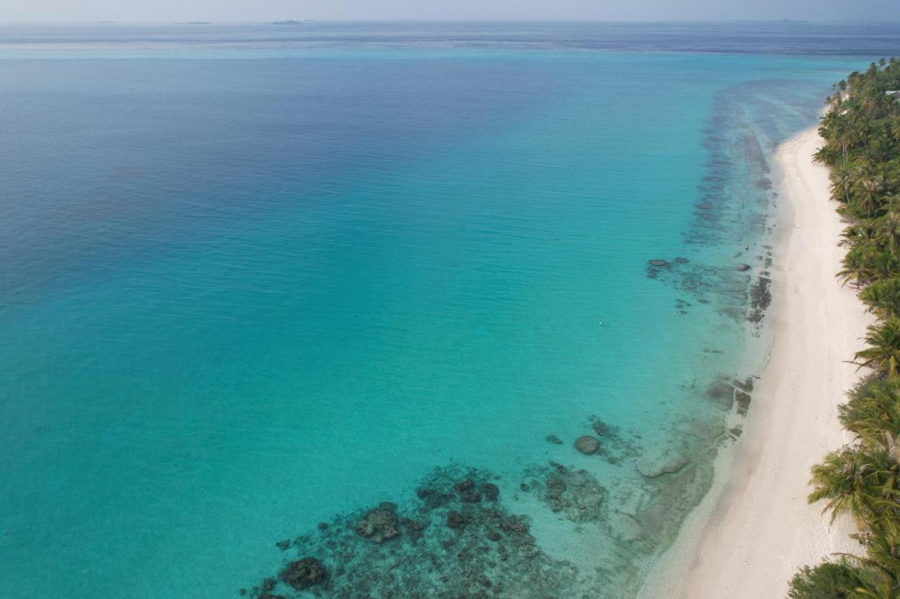 Grand Beach Dhigurah Dhigurah  Exterior foto
