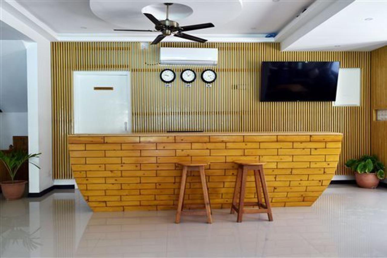 Grand Beach Dhigurah Dhigurah  Exterior foto